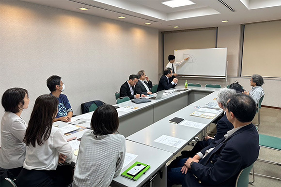 「レット症候群とその周辺疾患の臨床調査研究」班会議